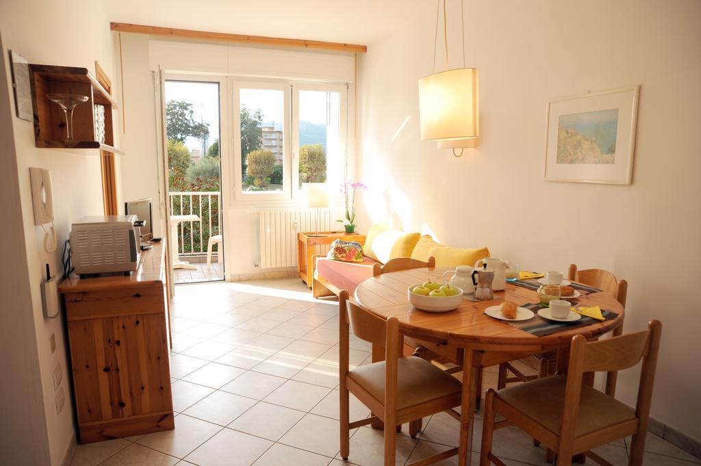 Residence Laura บอร์ดิเกรา ภายนอก รูปภาพ